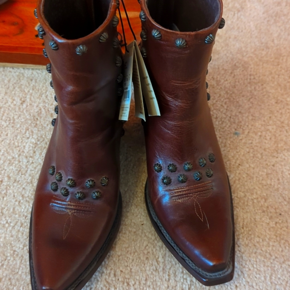 Ariat Boots. NWT